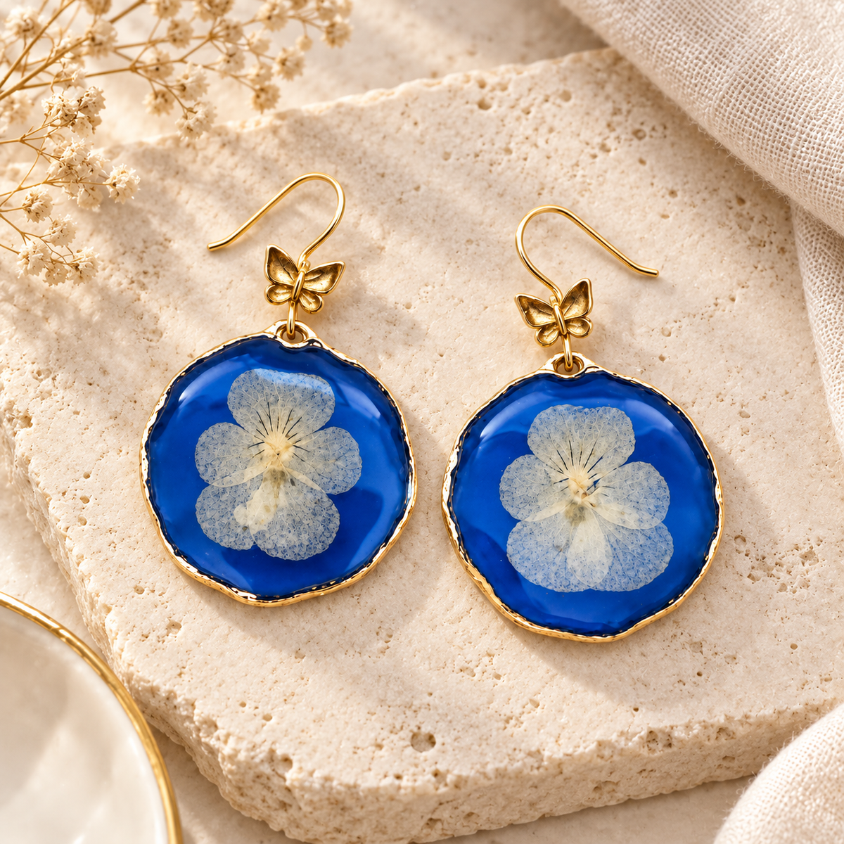 Boucles d’oreilles bleu profond