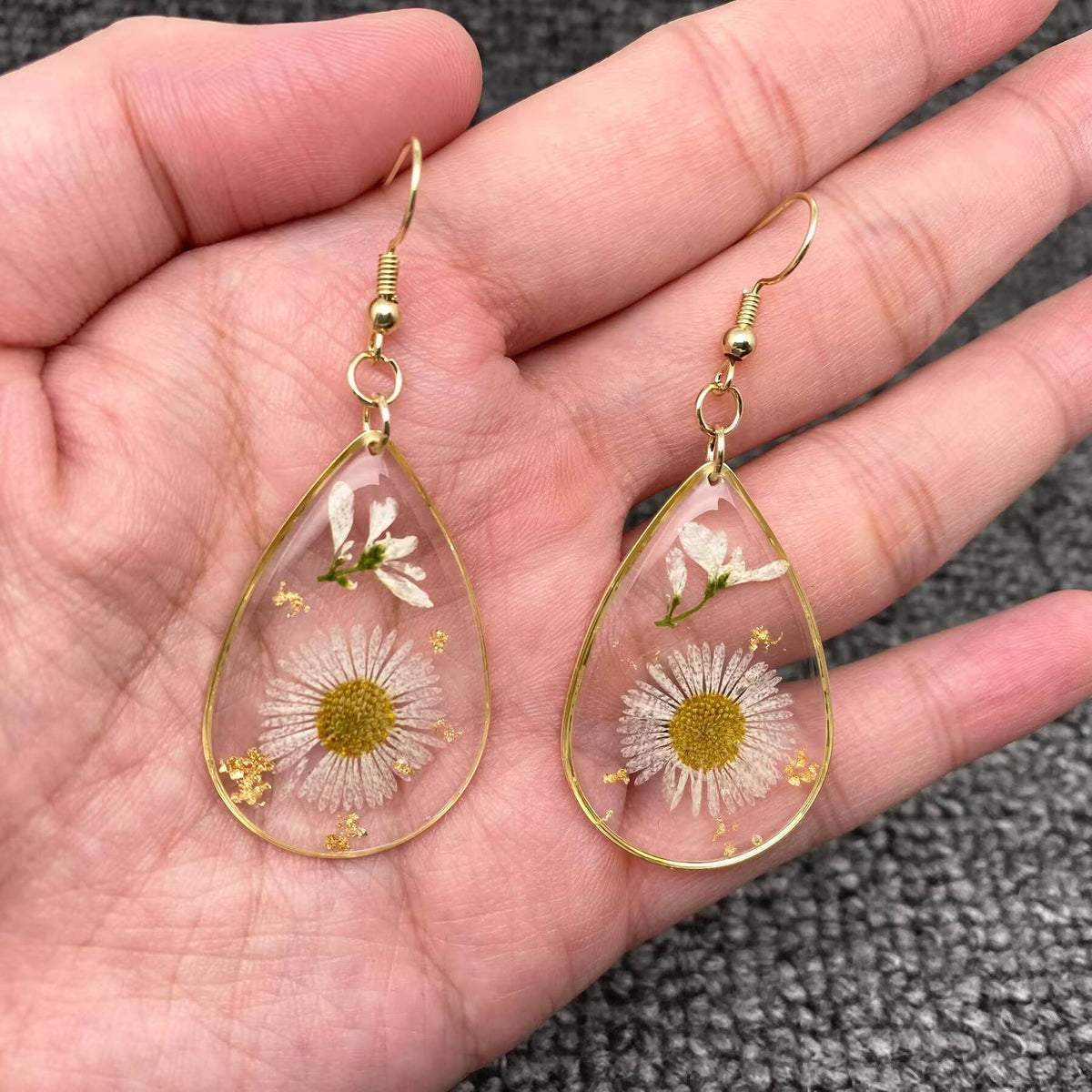 Boucles d’oreilles Marguerite poudrée