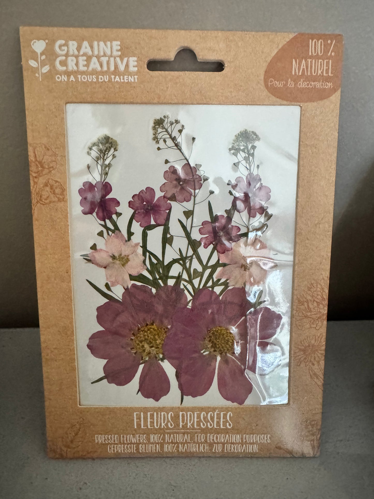 Fleurs de prairie naturelles pressées Parme