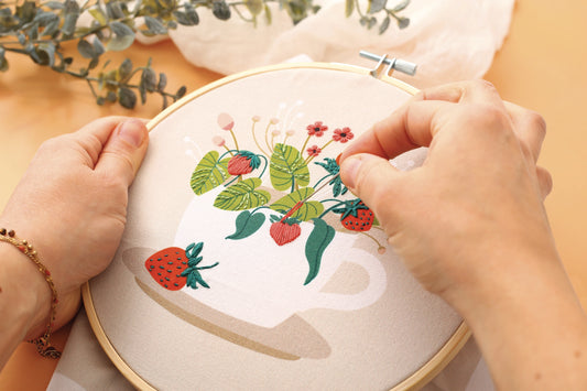 Kit DIY broderie Fraises des bois